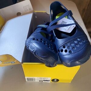 Nwt and box Womens sketchers size 8